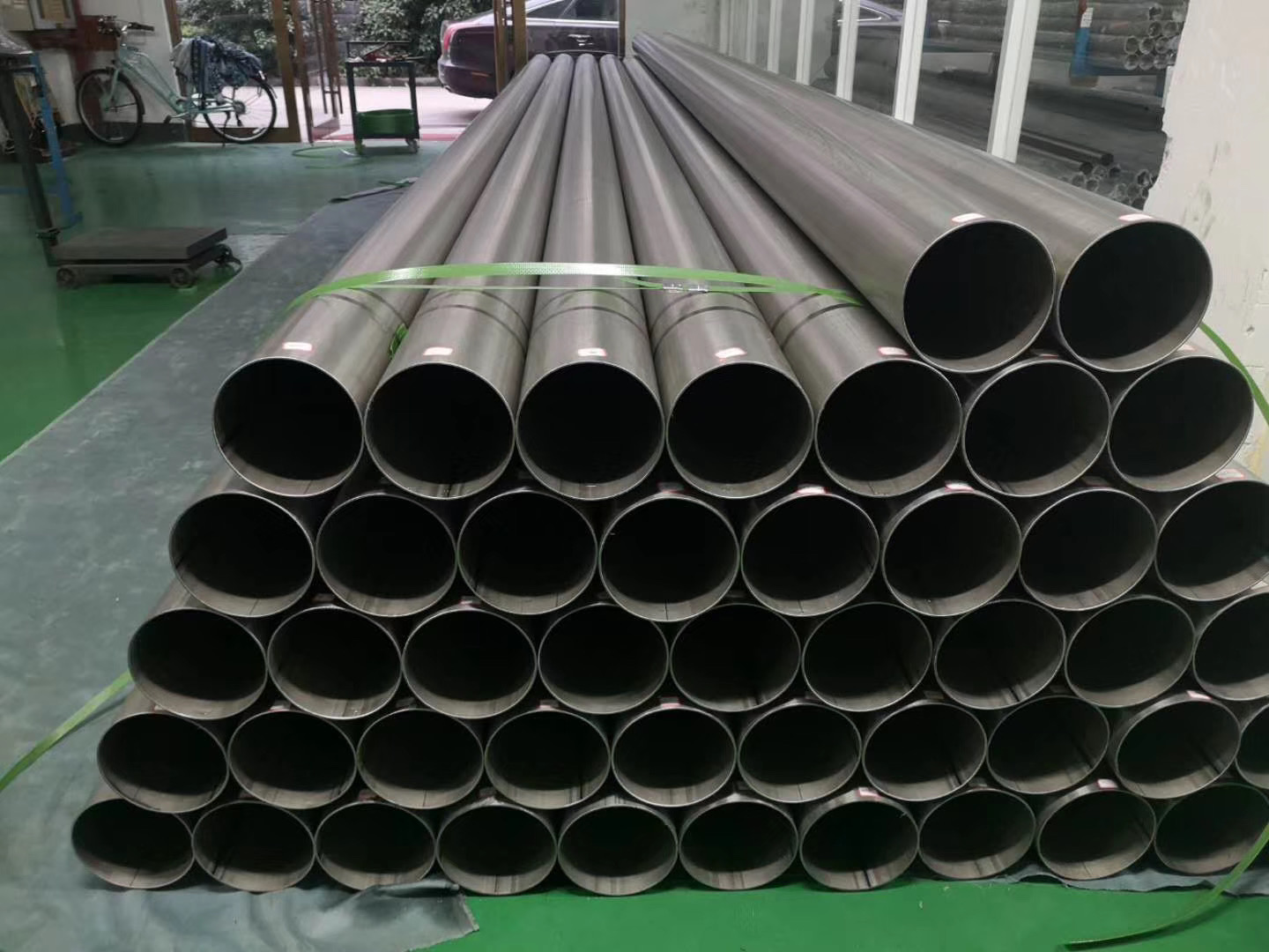 High Quality Seamless / Welded Ta2 Titanium Pipes